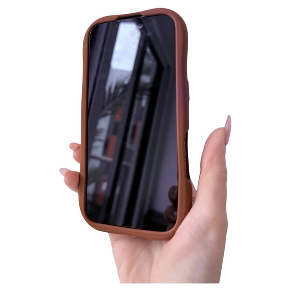 “Premium Silicone Cases for iPhone - Sleek, Durable & Shockproof Protection” - Picture 4 of 4